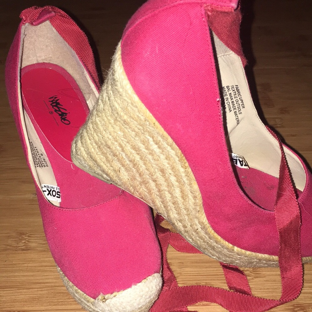 Mossimo Wedges, Red